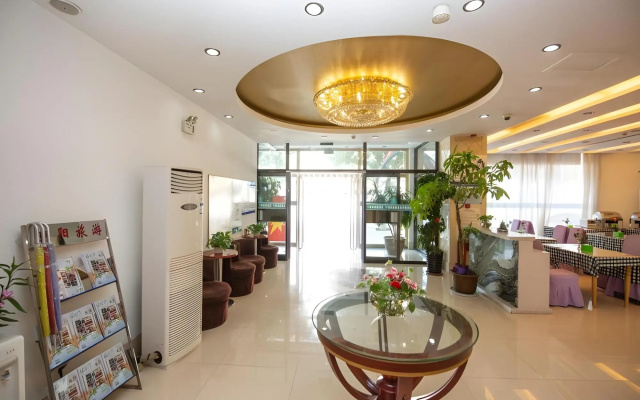 Greentree Inn Chaoyang Shuangta District Bus Stati – Lobby – Chaoyang