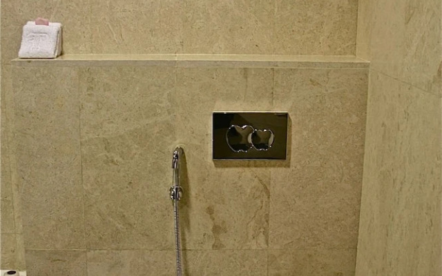 Trianon Royal Hotel