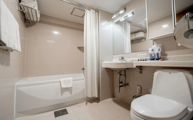 Oriens Hotel & Residences