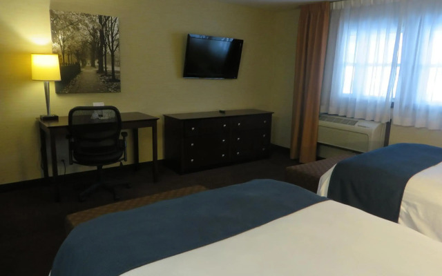 Ivy Court Inn & Suites