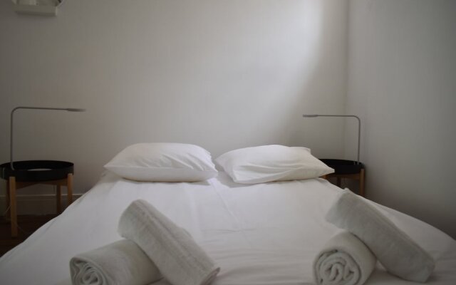2 Bedroom Flat on Quai de Valmy