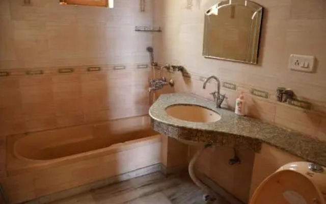 Ganga Vatika Ayurveda Bhavan