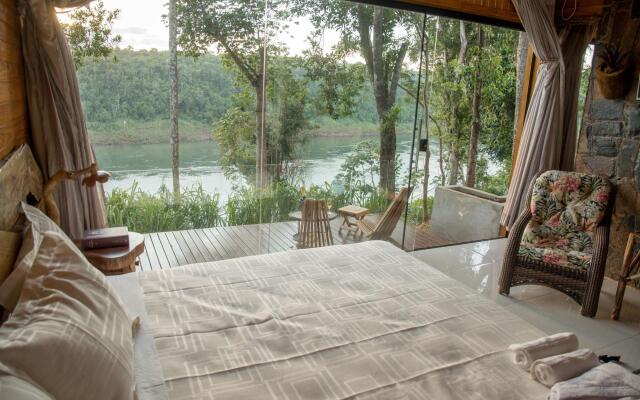 Tupa Lodge