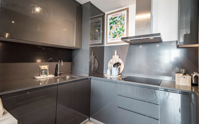 OV2 1B - Bright and Modern 3 Bedroom Apartment