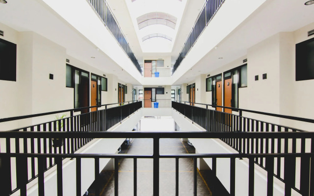 D'Paragon Sumber Solo