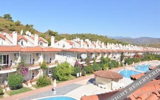 New Age Sunset Apartments