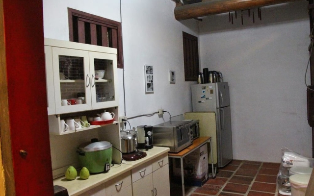 No. 85 Shuitou B&B