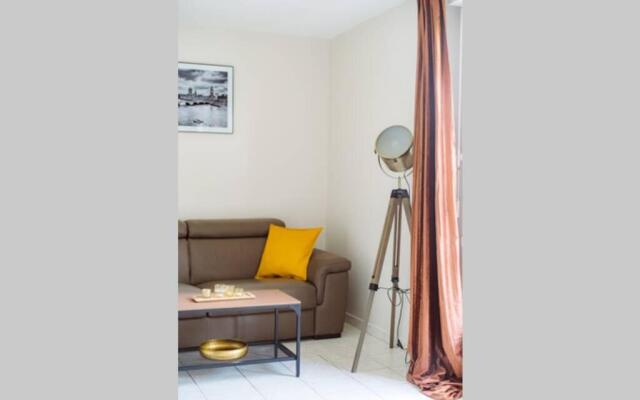 Le Lumineux-T2-43m2-Face Val D'europe-Disney