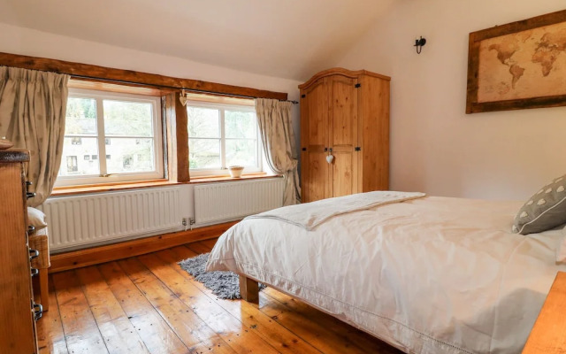 Hallbrook Cottage