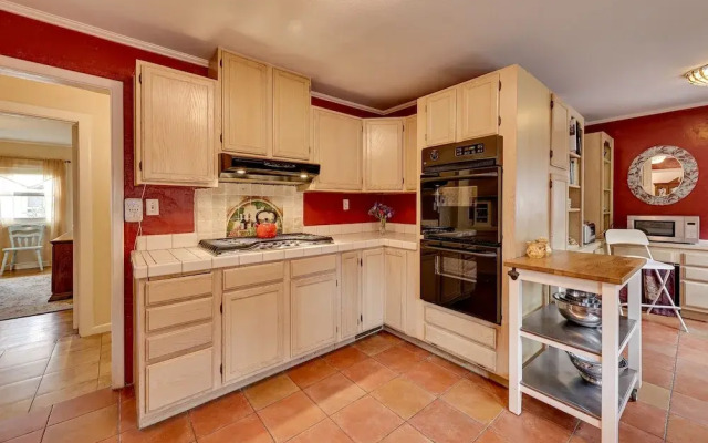 Southern California Vacation Rental: Private Pool!