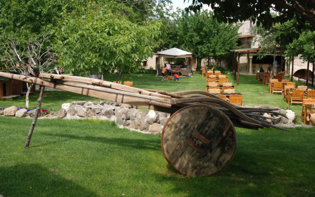 Melis Cave Hotel
