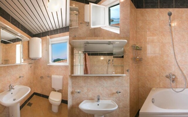 Sveti Stefan Beach Apartment