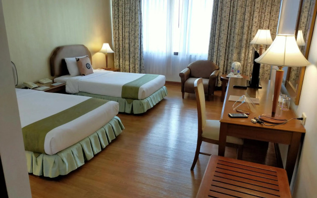 Thumrin Thana Hotel