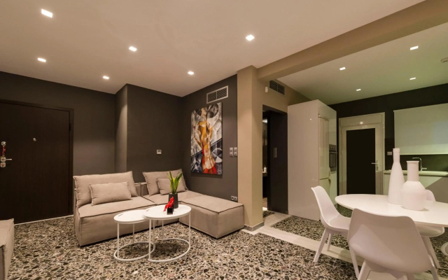 Ma Maison Nο 1, Penthouse, Acropolis and Lycabettus view, 15' to Acropolis by metro, 1' from Metro Station