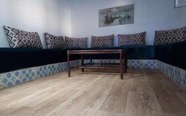 Cabanon pied sur mer