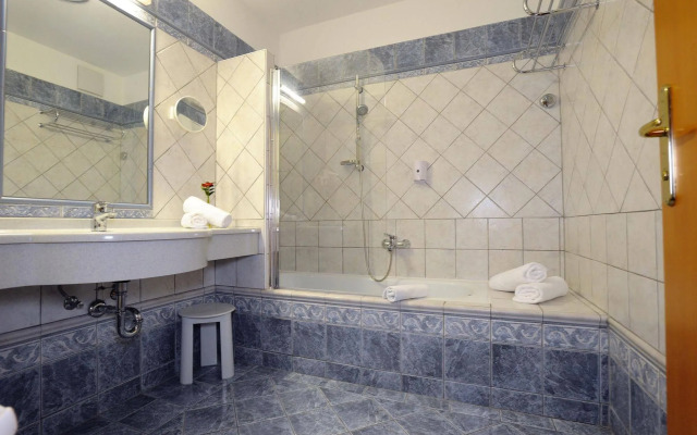 Sporthotel Podersdorf