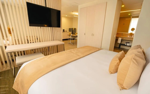 Liv Hotel Zona G