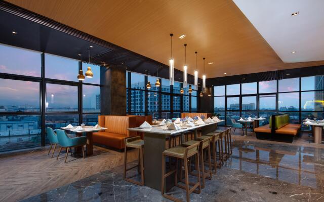 Holiday Inn Hangzhou Airport Zone by IHG