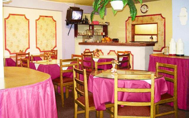 Tiquina Palace Hotel