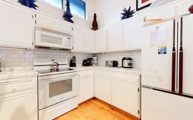 Snowcreek Iii #420 3 Bedroom Condo by RedAwning