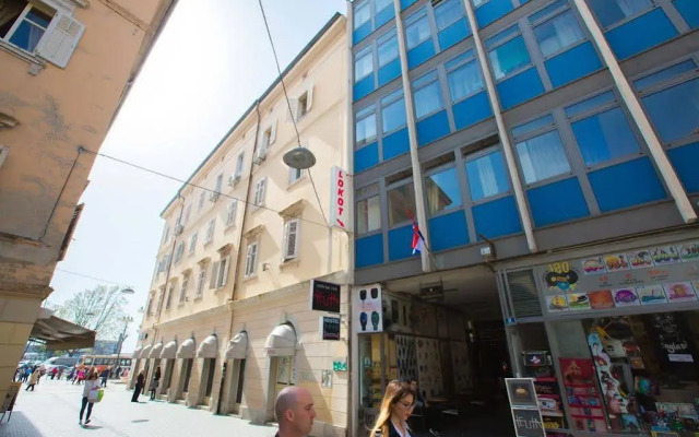 Hostel Kosy
