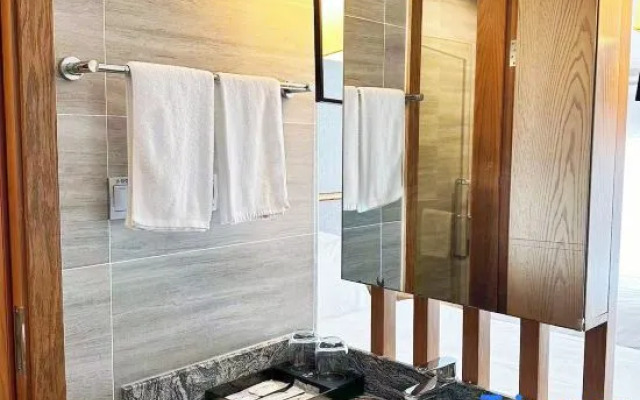 Yun He Ye Bo Hotel (Wuxi Lingshan Grand Buddha Nianhua Bay)