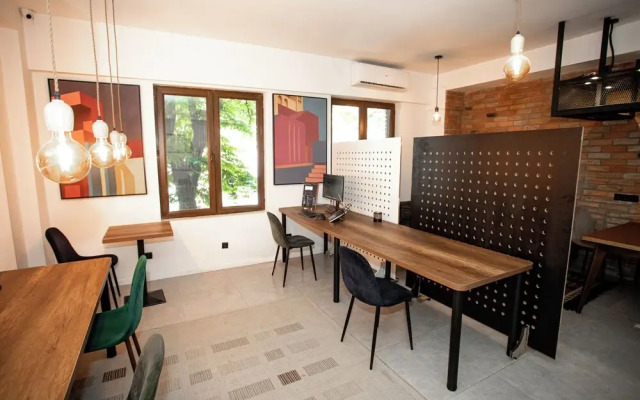 The Tbilisi Pod
