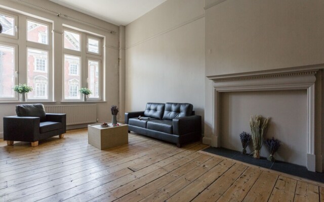 Stunning 3BR Apartment Next To Tower Bridge