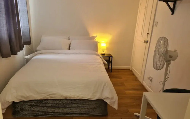 4br-2ensuite-10mincentrallondon-sleeps11-parking