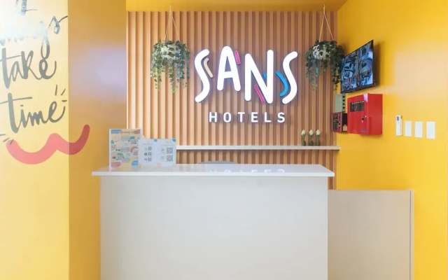 Sans Hotel at One JD Makati by RedDoorz