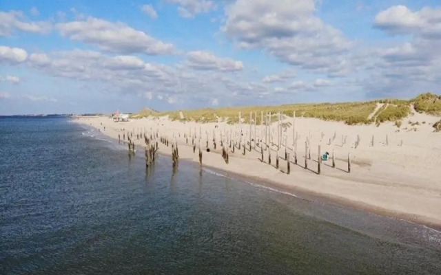 Charming Chalet in Sint Maartenszee