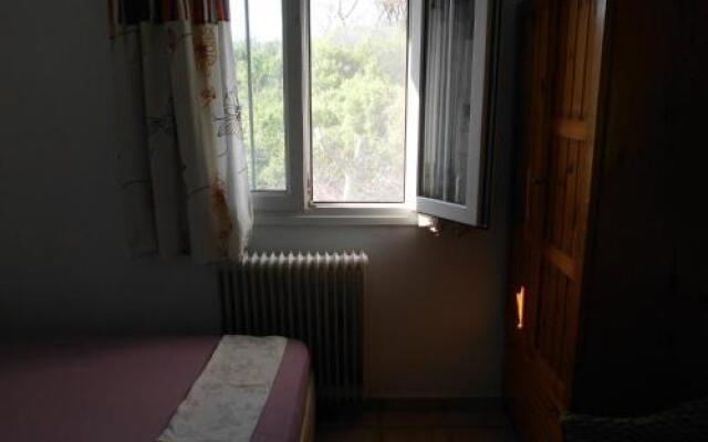 Tom's House