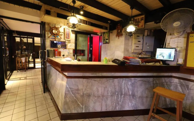 Right Spot Inn Hotel