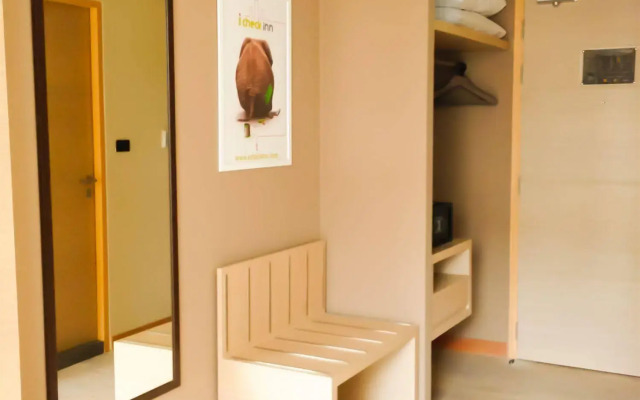 iCheck inn Nana by Aspira