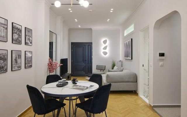 The Athenian Chic & Elegant Apartments in Kolonaki