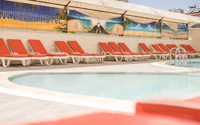 Point Beach Hotel