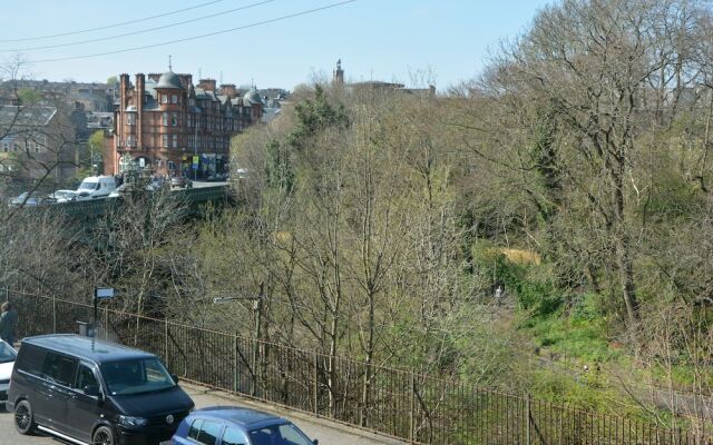 Maya's Glasgow Holiday Homes