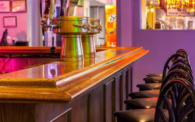 Quality Inn Meadowlands