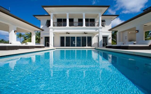 Luxury Cayman Villas