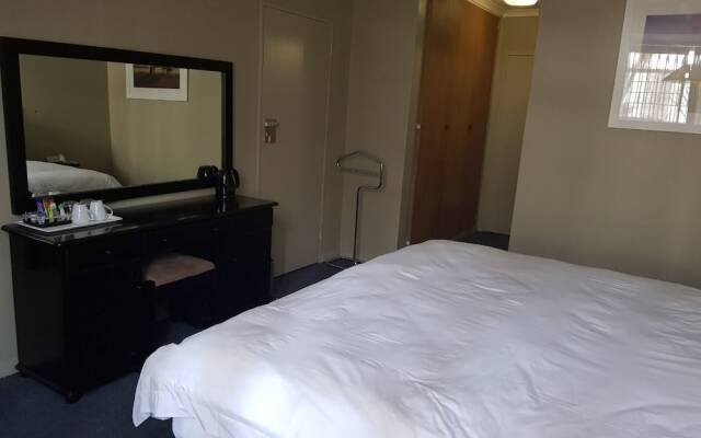 Evander Villas Hotel and Conference Center