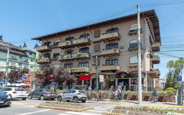 Apto familiar no centro de Canela FES401