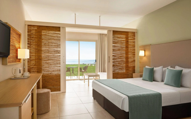 Ramada Hotel & Suites By Wyndham Ayia Napa