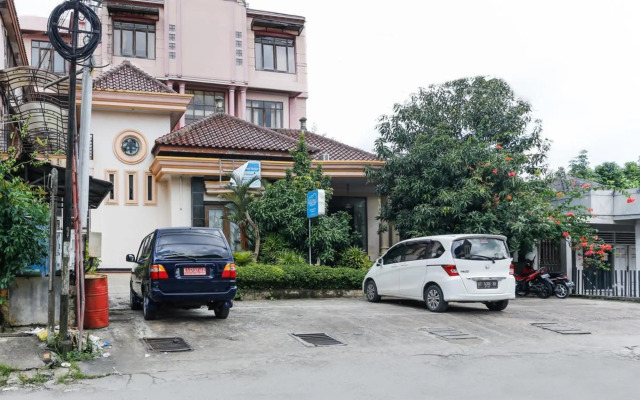 OYO 3759 Delima Guest House Syariah