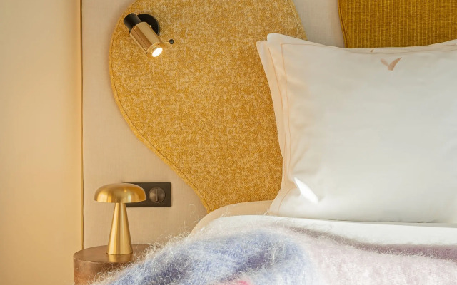 Yuna Porte Maillot - ApartHotel