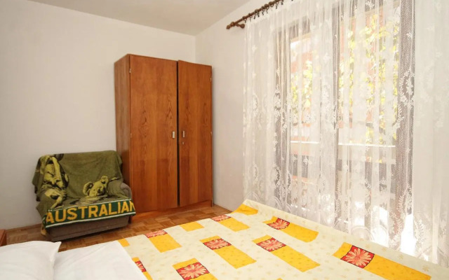 Apartment Zavalatica 9315a