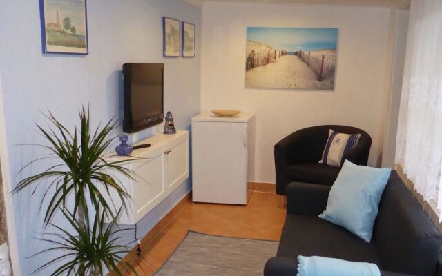 Bungalow in Zweedorf mit Liegewiese