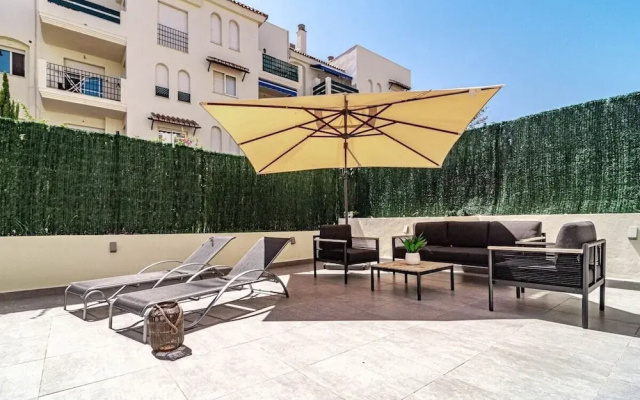 Lcr1- Lovely Ground Floor Apartment, Puerto Banus