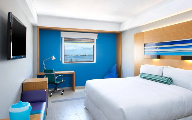 Renovated Aloft Cancun