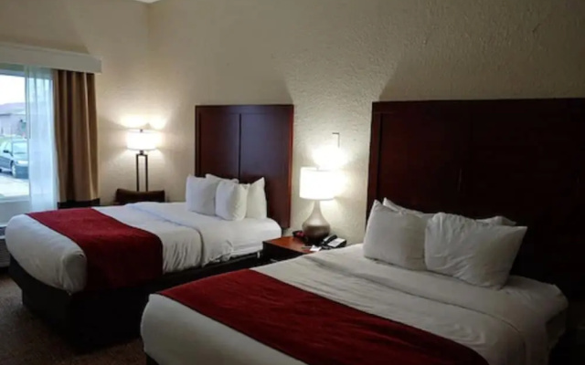 COMFORT INN and SUITES MARIANNA