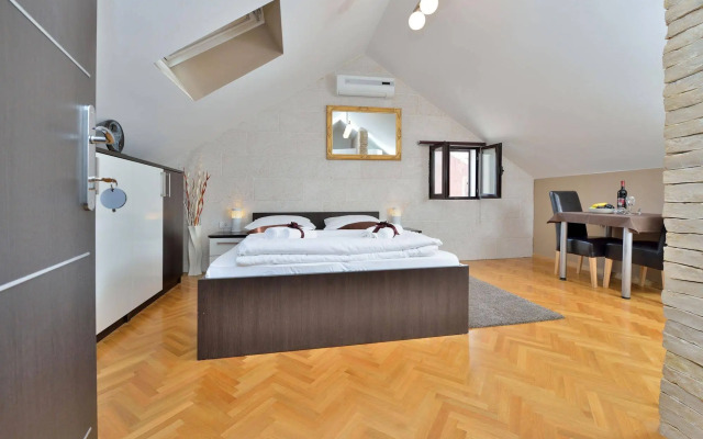 Apartments Donat